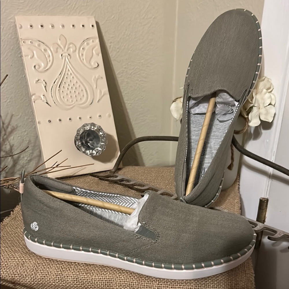 Casual Slip-On Loafers - Olive